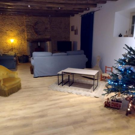 Chez Rénou et Prospérou maison typique du Sarladait Saint-Genies Exterior foto