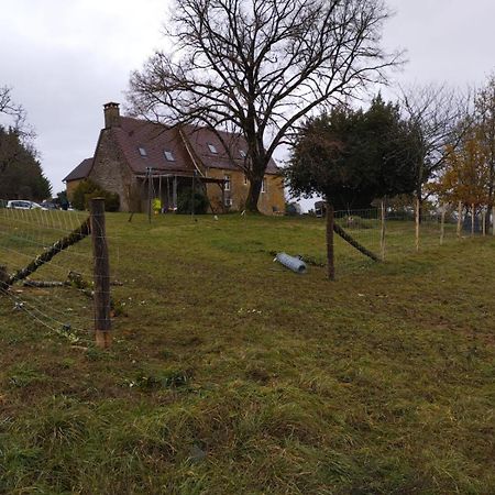 Chez Rénou et Prospérou maison typique du Sarladait Saint-Genies Exterior foto